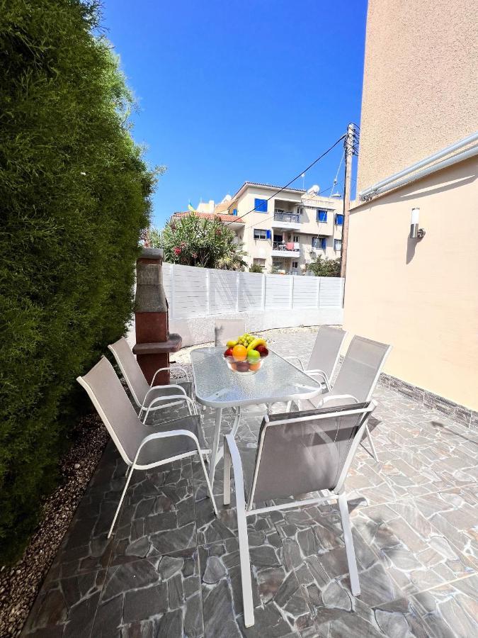 Pafia Sunbeach Townhouse Paphos Exterior photo